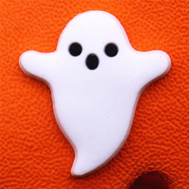 Single Sale: 1pc Cartoon Ghost Shoe Buckle - PVC Halloween Charm Decoration for Clogs, Ideal for Kids' Party Gifts