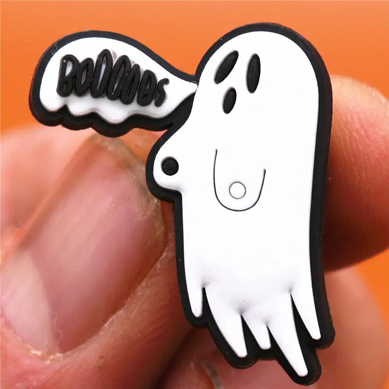 Single Sale: 1pc Cartoon Ghost Shoe Buckle - PVC Halloween Charm Decoration for Clogs, Ideal for Kids' Party Gifts