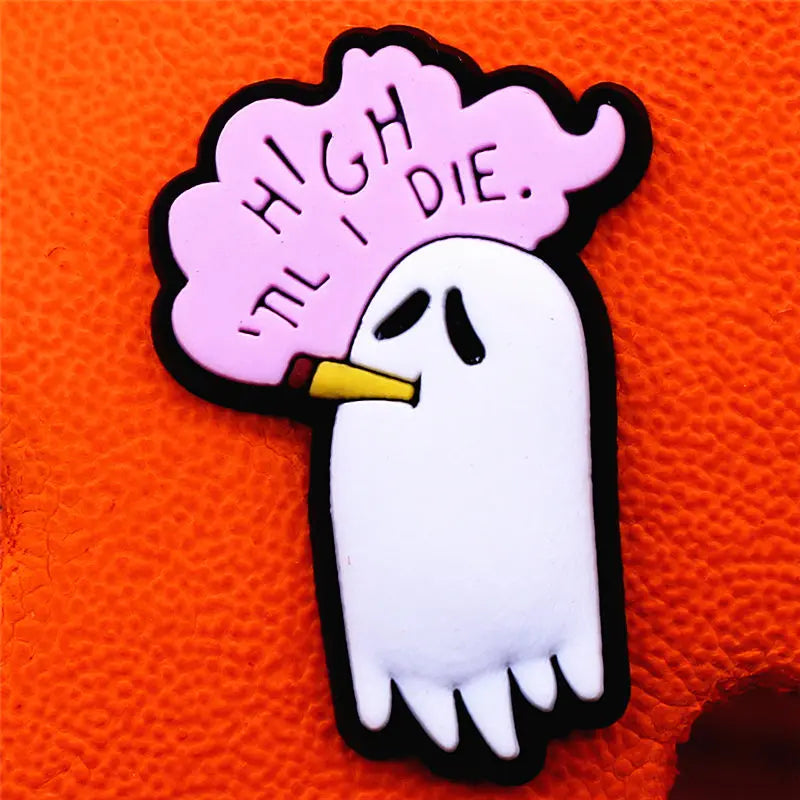 Single Sale: 1pc Cartoon Ghost Shoe Buckle - PVC Halloween Charm Decoration for Clogs, Ideal for Kids' Party Gifts